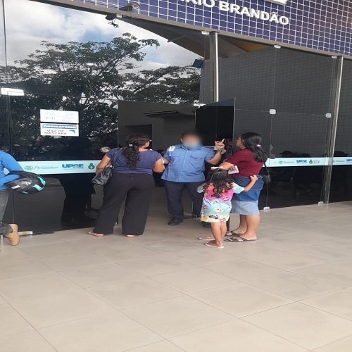 Leitor Repórter: UPAE não permite entrada de acompanhante de idoso, denuncia leitora de Petrolina (PE) 