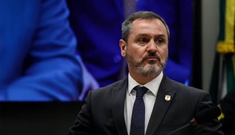 Todas as provas indicam que Bolsonaro sabia da trama golpista, diz chefe da Polícia Federal