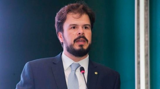 Fernando Filho comemora liberação de emenda de R$ 2,7 milhões para estudos no Riacho do Pontal 